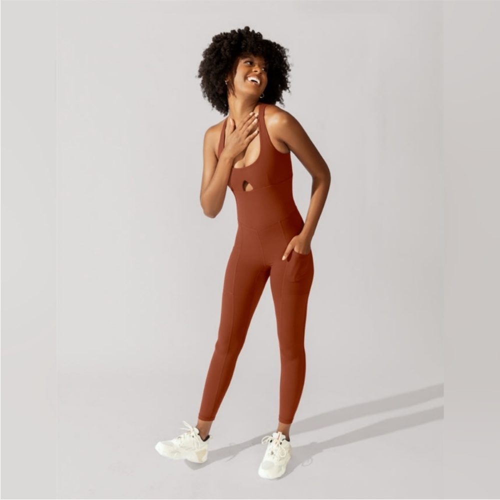 Popflex Peekaboo Onesie - Deep Clay